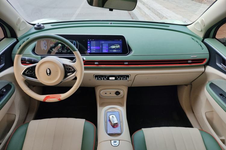 Used ORA Good Cat 2023 401 km Standard Range Luxury Version Lithium Iron Phosphate