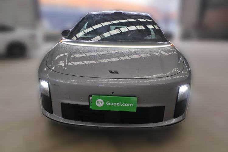 Used Li Auto Li Auto i6 2025 Model Two-Wheel-Drive Standard Type
