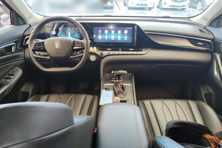 Used Bestune T55 2023 1.5T Automatic Leap Model Center Console