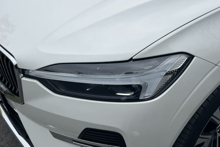 Used Volvo XC60 2024 B5 4x4 Smart Luxury Edition
