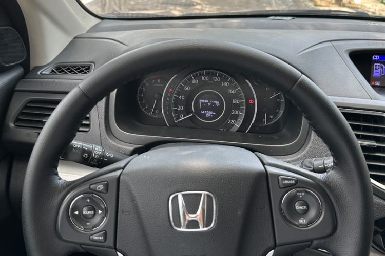 Used Honda CR-V 2015 2.4L two-wheel drive luxury version