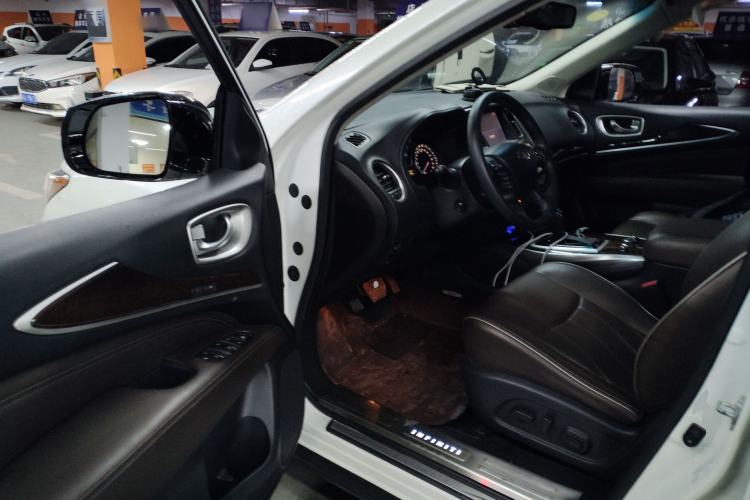 Used Infiniti QX60 2016 2.5 S/C Hybrid Two-Wheel-Drive Excellence Edition China V Standard