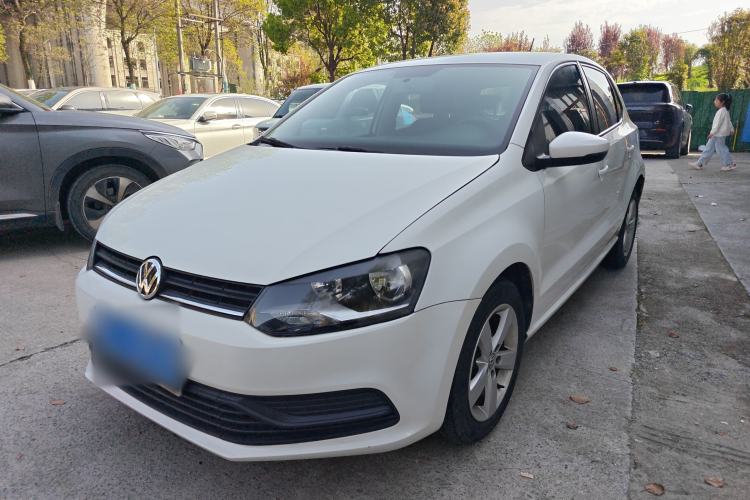 Used Volkswagen Polo 2016 1.4L Manual Fashion Model