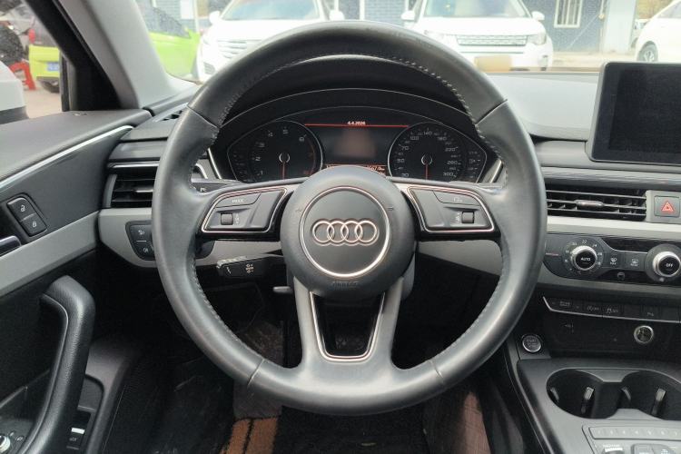 Used Audi A4L 2018 30th Anniversary Edition 40 TFSI Trendy Model
