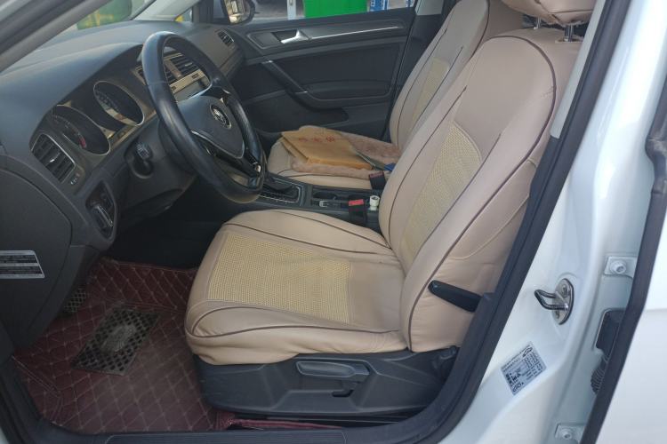 Used Volkswagen Golf 2014 1.6L Automatic Comfort Model Left Front Seat