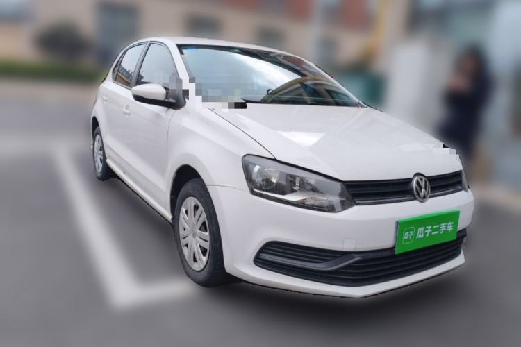 Used Volkswagen Polo 2016 1.4L Manual Fashion Model Front Right 45 Deg