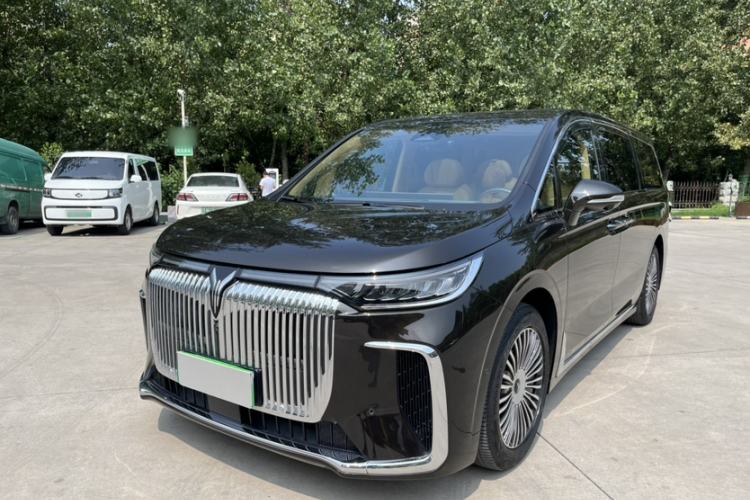 Używany VOYAH Dream 2025 PHEV Four-Wheel Drive Prestige Kunpeng Edition