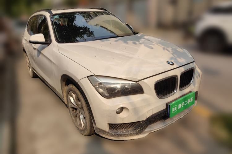 Used BMW X1 2014 sDrive18i Fashion Model Front Right 45 Deg