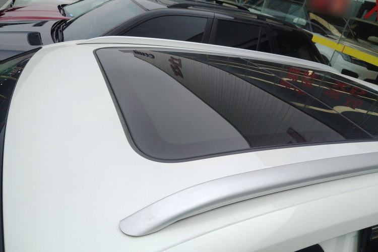 Used Roewe D5X DMH 2024 135 Tech Edition
