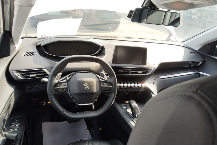 Used Peugeot 4008 2018 350THP Elite Edition Center Console
