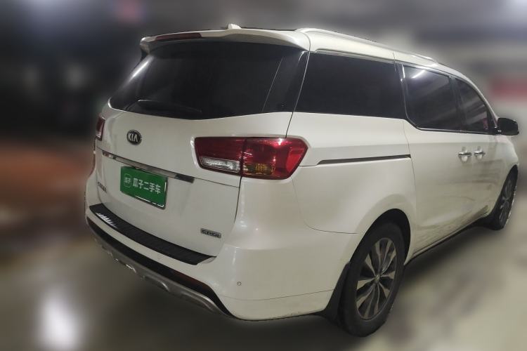 Used Kia Carnival 2015 2.2T Luxury Edition China IV Rear Right 45 Deg