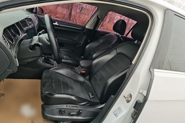 Used Volkswagen Golf 2018 230TSI Automatic Luxury Version