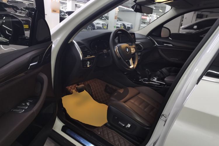 Used BMW X3 2020 xDrive28i Luxury Package Driver Seat