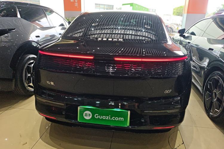 Used Zeekr 007 2024 Rear-Drive Enhanced Version 75 kWh
