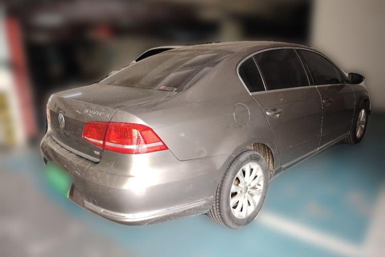 Used Volkswagen Magotan 2012 Revised Version 1.8TSI Leading Edition Rear Right 45 Deg