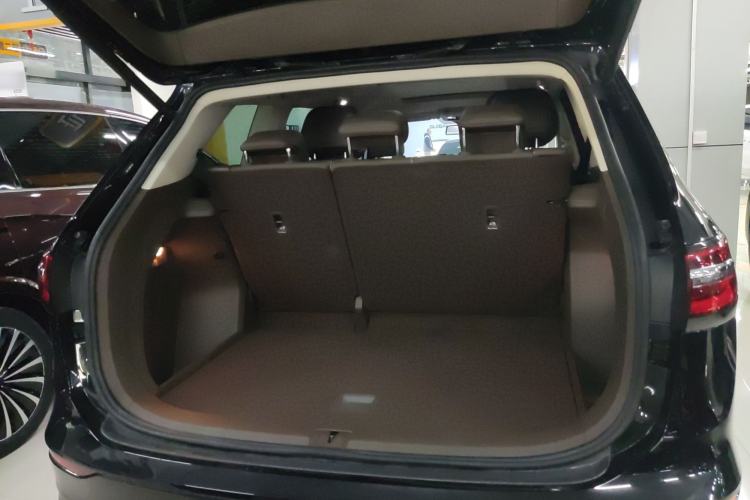 Used Volkswagen Viloran 2024 380TSI Premium Edition