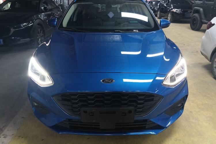 Used Ford Focus 2020 Hatchback EcoBoost 180 Automatic Trend Edition Front
