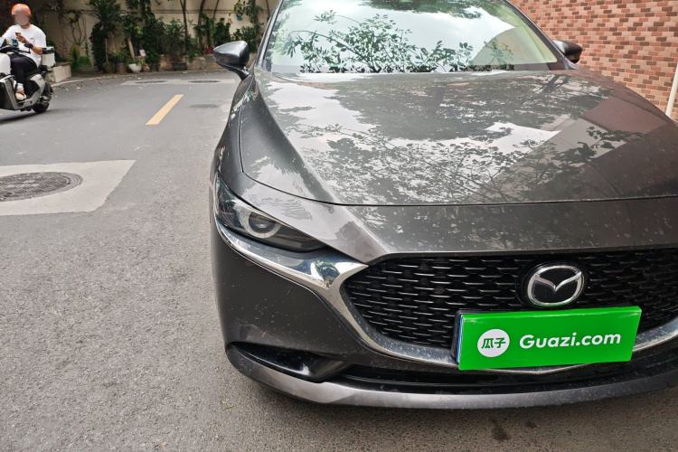 Used Mazda 3 Axela 2020 2.0L Automatic Zhiya Edition Right Front Headlight