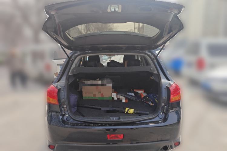 Used Mitsubishi ASX 2013 2.0L CVT Two-Wheel Drive Elite Edition Trunk