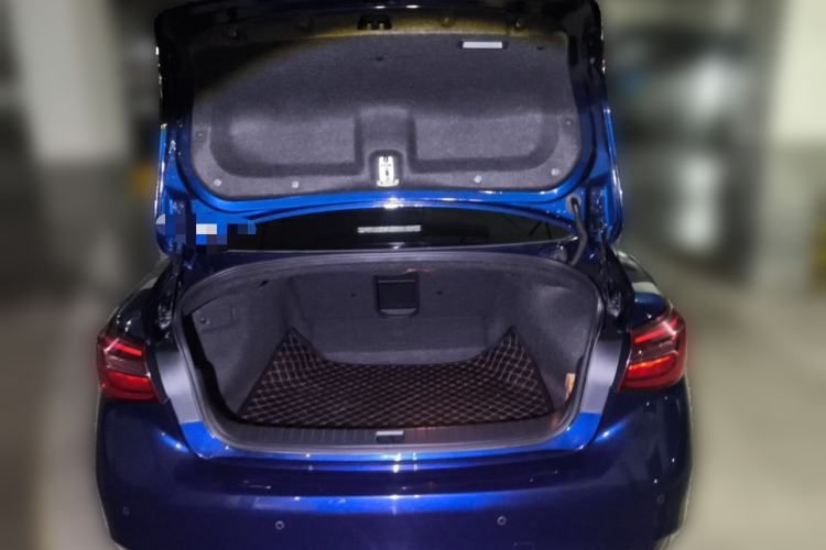 Used Infiniti Q50L 2018 2.0T Enjoyment Edition China V standard Trunk