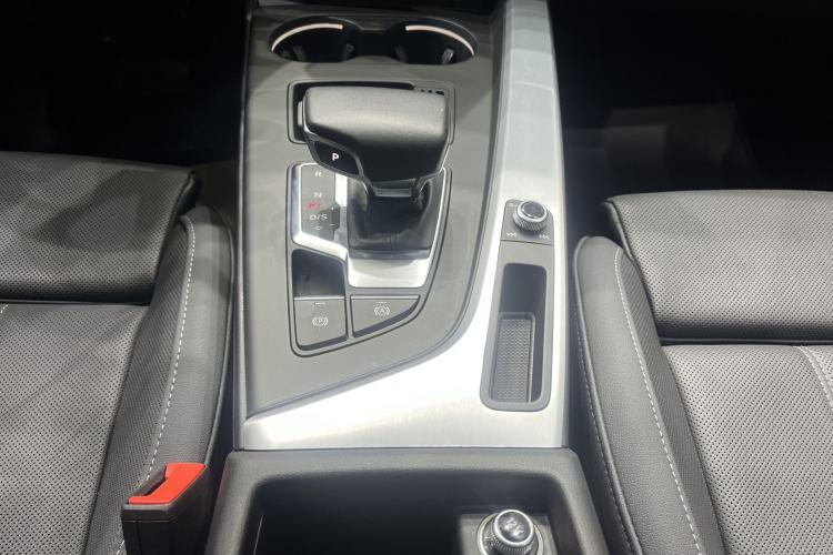 Used Audi A4L 2023 40 TFSI Fashion Dynamic Model
