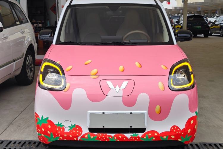 Used Wuling Hongguang MINIEV 2025 Four-Door Version Premium Edition Front