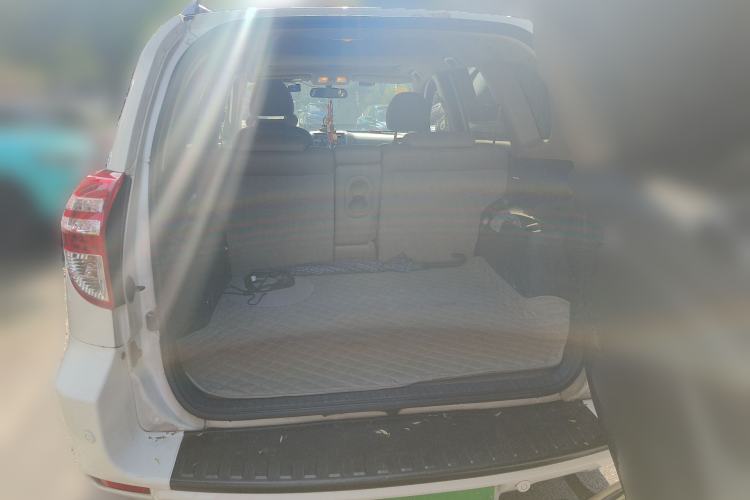 Used Toyota RAV4 2011 2.0L Automatic Luxury Edition
