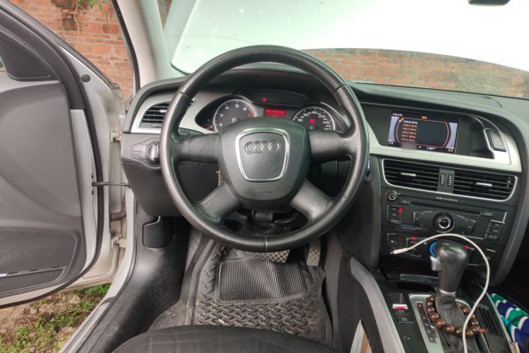 Used Audi A4L 2011 2.0 TFSI Standard Model Steering Wheel
