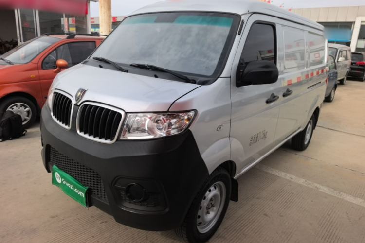 Used Jinbei Hiace X30 2021 1.5L Standard-Grade Central Air-Conditioned Van China VI Emission Standard SWC15M