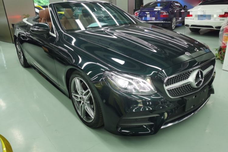 Used Mercedes-Benz E-Class 2020 E 260 Convertible Coupe Front Right 45 Deg