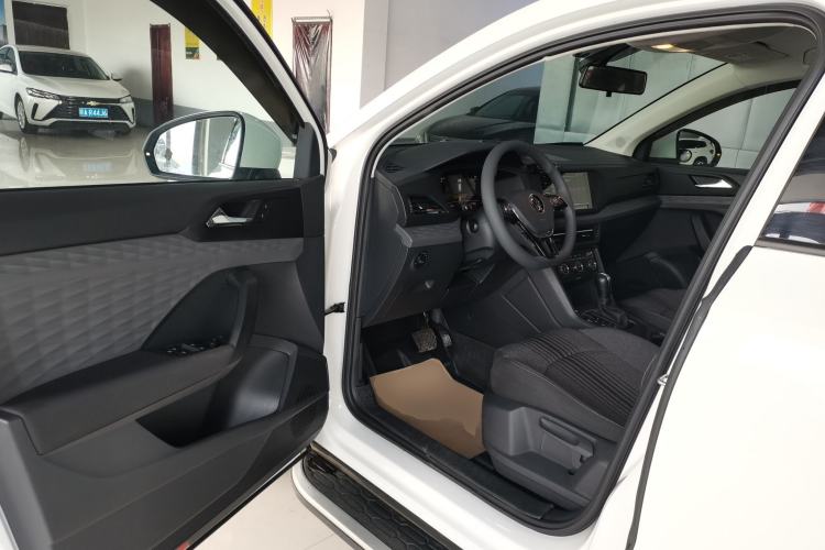 Used Volkswagen Tharu 2022 280TSI Two-Wheel Drive Trend Edition Driver Seat