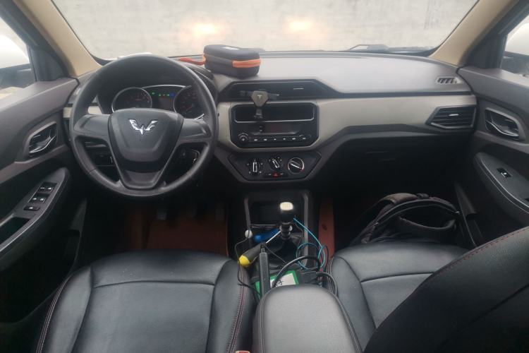 Used Wuling Hongguang 2019 1.5L S Standard Version China VI LAR
