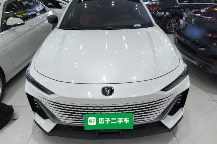 Used CHANGAN UNI-V 2022 1.5T Prestige Version Front