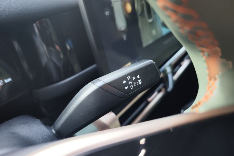 Used iCAR 03 2024 401km Two-Wheel Drive Standard Advanced Version Gear Lever