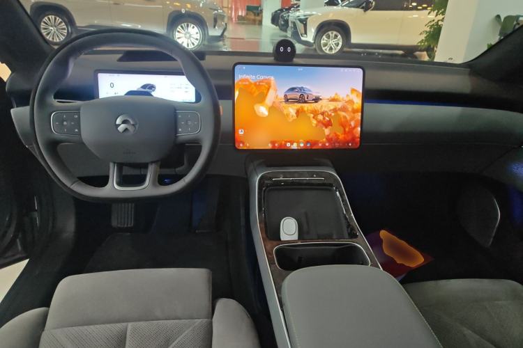 Used Nio ET5 2025 Model Champion Commemorative Edition, 75kWh
