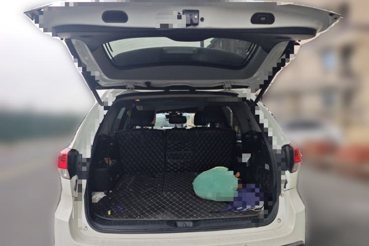 Used Toyota Highlander 2018 2.0T Four-Wheel Drive Luxury Version 7 Seats China VI Standard Trunk