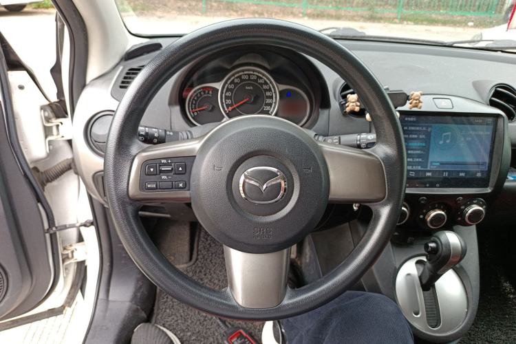 Used Mazda 2 2012 Hatchback Xuan Dong 1.5L Automatic Value Edition