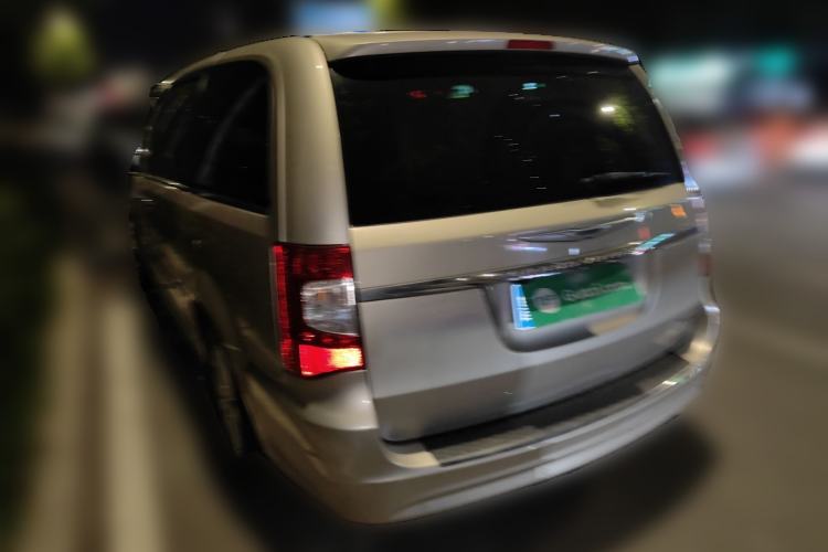 Used Chrysler Grand Voyager 2013 3.6L Luxury Edition
