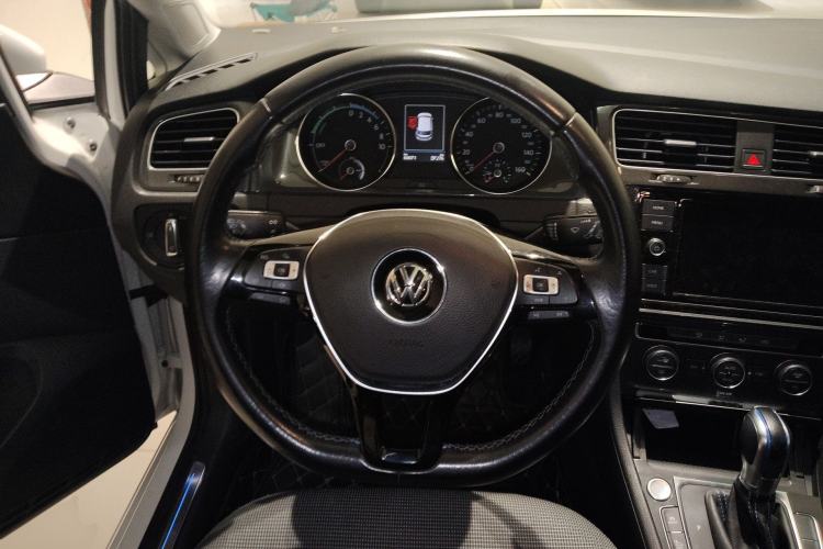 Used Volkswagen Golf Pure Electric 2020 Chari Steering Wheel