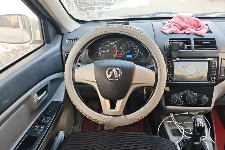 Used BAIC Weiwang M20 2014 1.5L Basic Version DAM15DL Steering Wheel