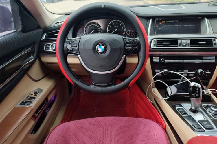 Used BMW 7 Series 2011 730Li Elegant Model Steering Wheel