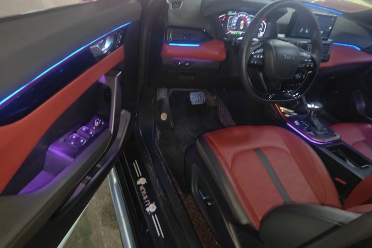 Used Dongfeng Aeolus Yixuan 2021 230T Automatic Dream-Chasing Rider Edition Driver Seat