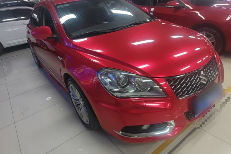 Used Suzuki Kizashi 2011 2.4L Two-Wheel Drive Sport with Navigation
