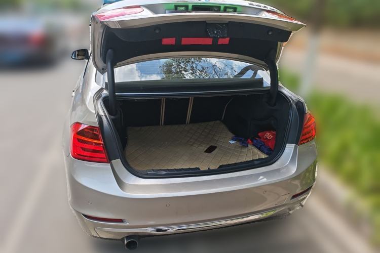 Used BMW 3 Series 2014 320Li Fashion Model Trunk