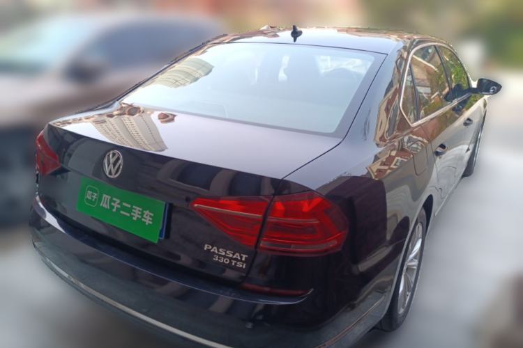 Used Volkswagen Passat 2017 330TSI DSG Luxury Edition
