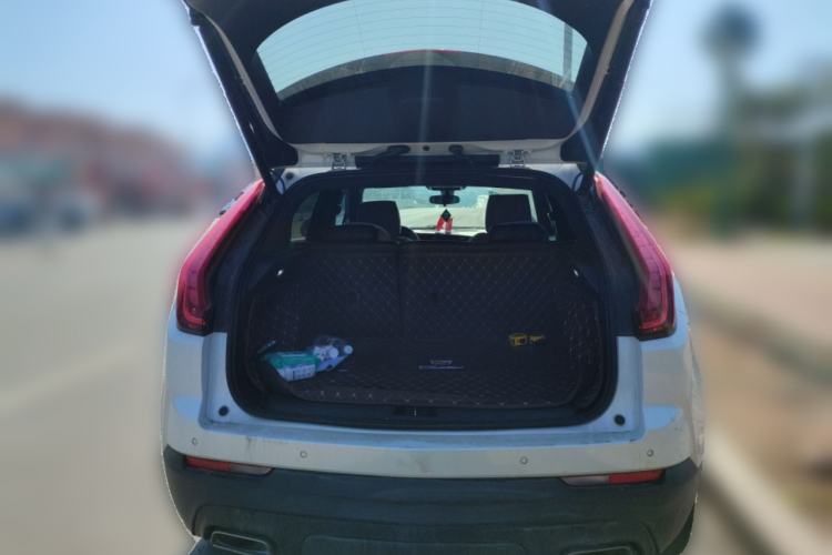 Used Cadillac XT4 2018 28T Two-Wheel Drive Tech Version