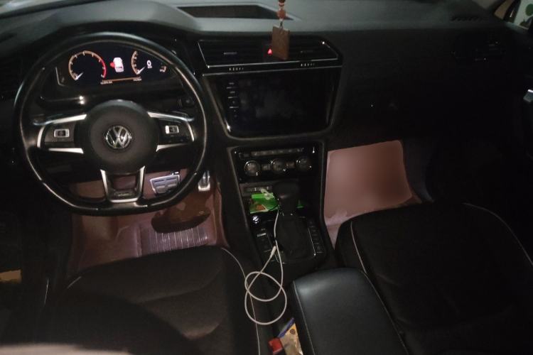 Used Volkswagen Tiguan L 2019 330TSI Automatic Two-Wheel Drive R-Line Flagship Model China VI Standard