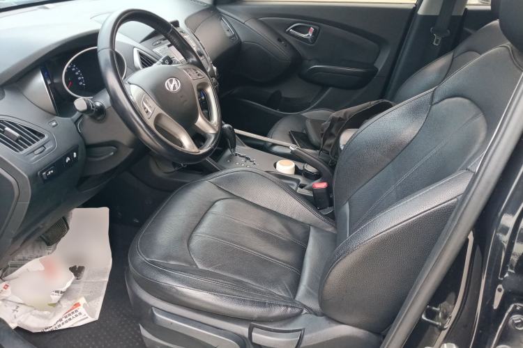 Used Hyundai ix35 2013 2.0L Automatic Two-Wheel Drive Smart GLS China IV Standard