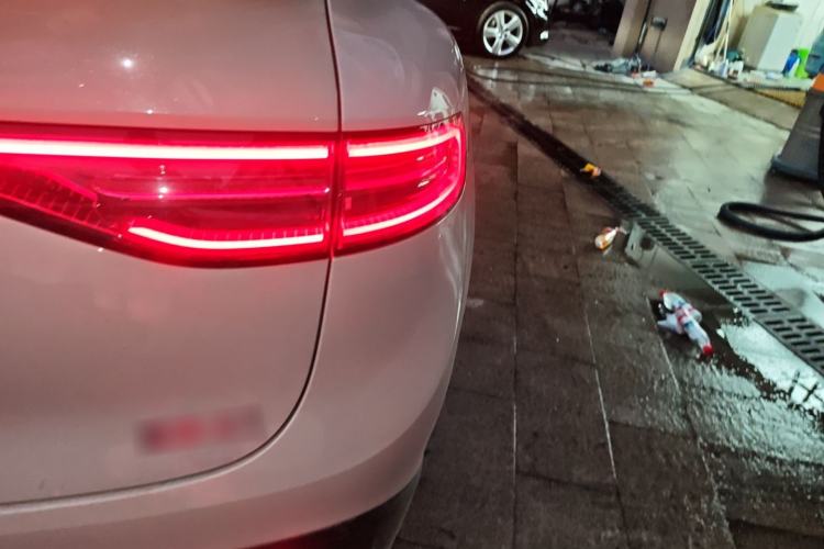 Used Hima Luxeed R7 2025 Range-Extended Version 251 km Max