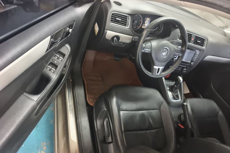 Used Volkswagen Sagitar 2014 Revised Version 1.4TSI Automatic Luxury Edition